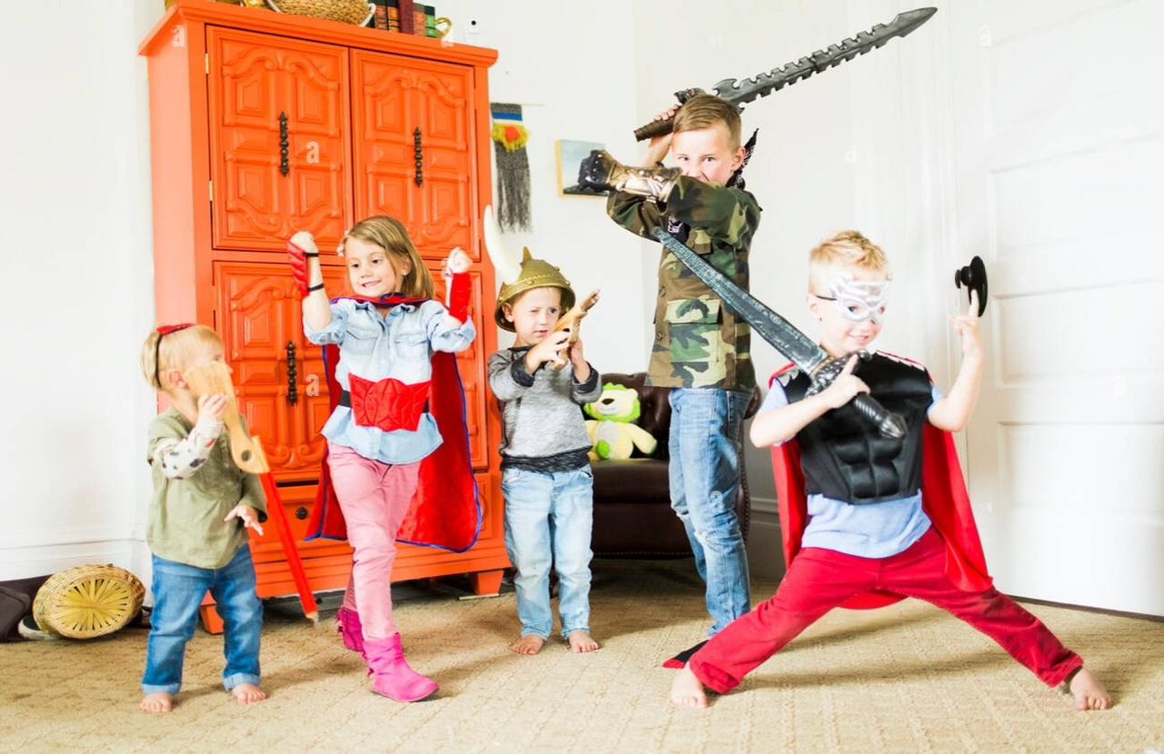 BATTLEFIELD TOYS