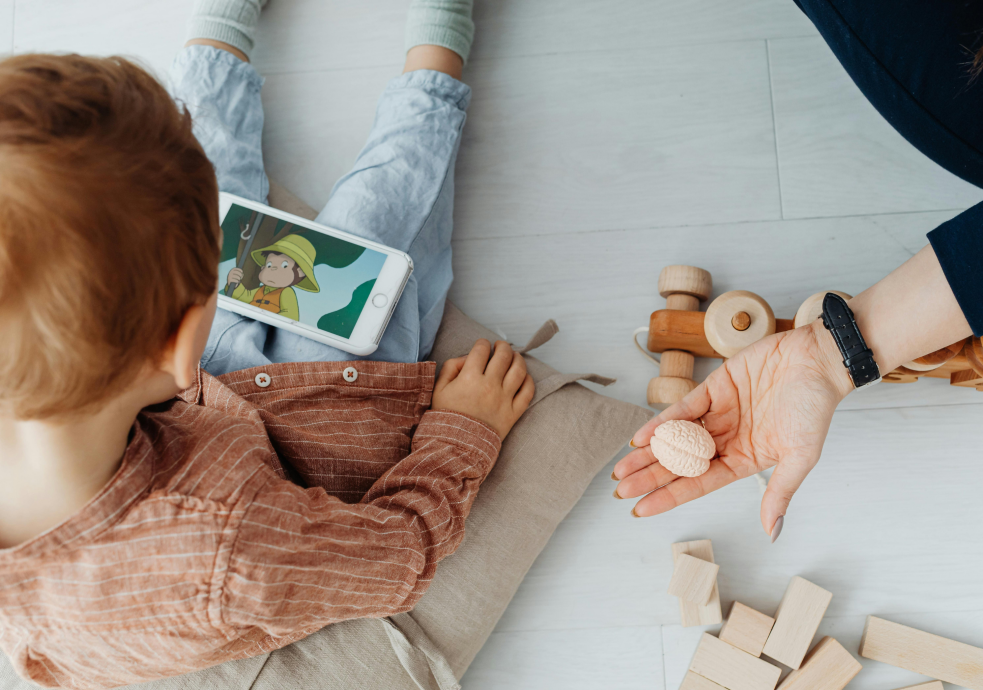 Managing Screen Time for Infants babies